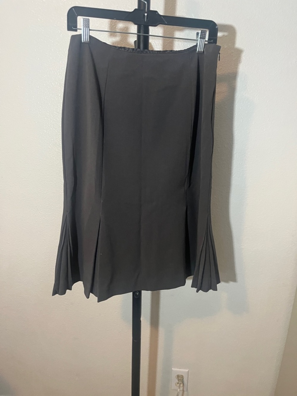 GAP Y2K Dark Grey Midi Skirt with Pleated Side Panels